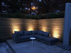 Tuinwand met inbouwkast